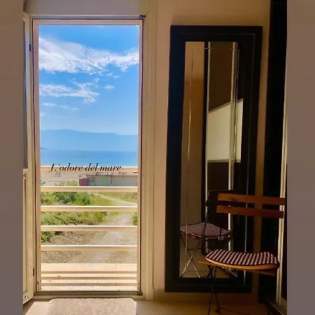 L'odore Del Mare Lägenhet